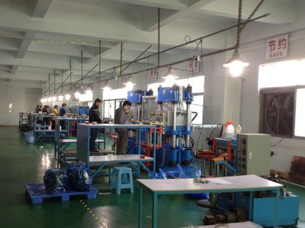 Molding workshop