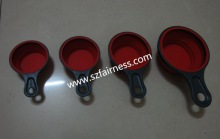 silicone measuring spoon